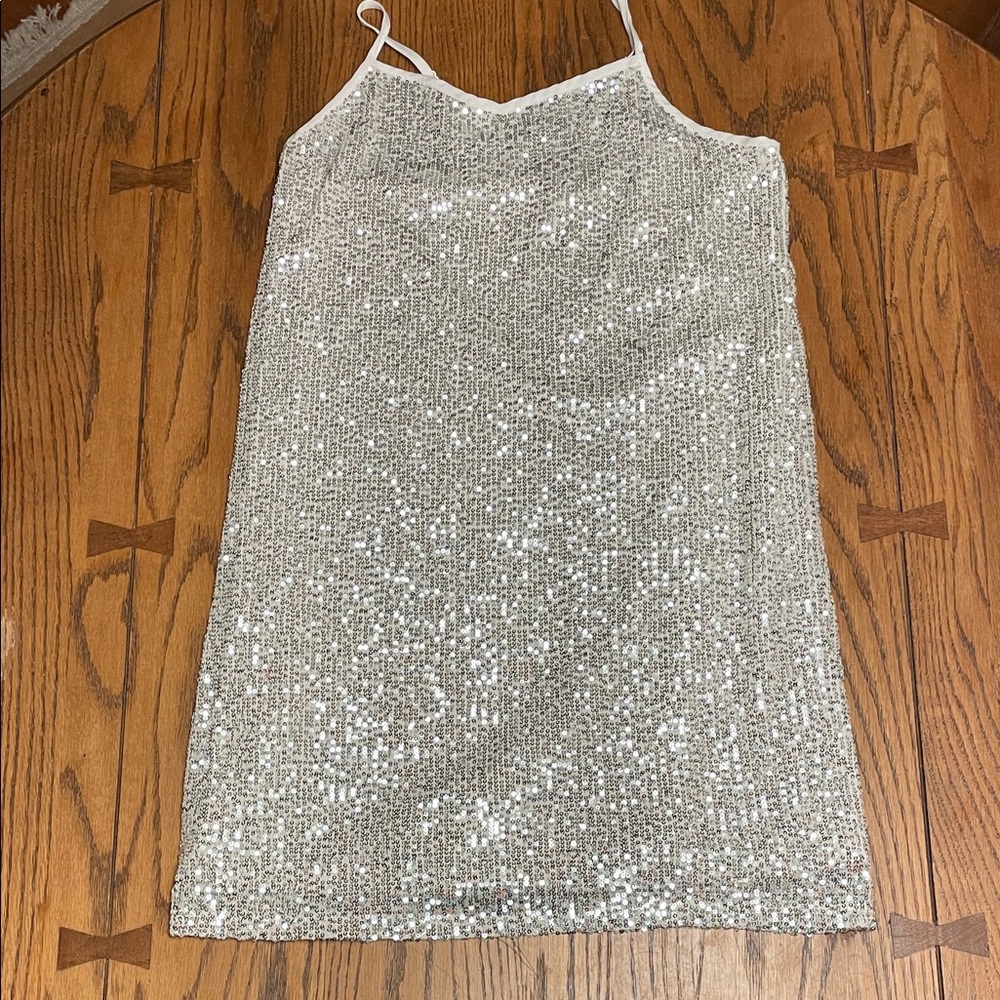 SPARKLE & SLAY ✨Silver Sparkle Dress. Size XL (14-16)White lining and adj straps